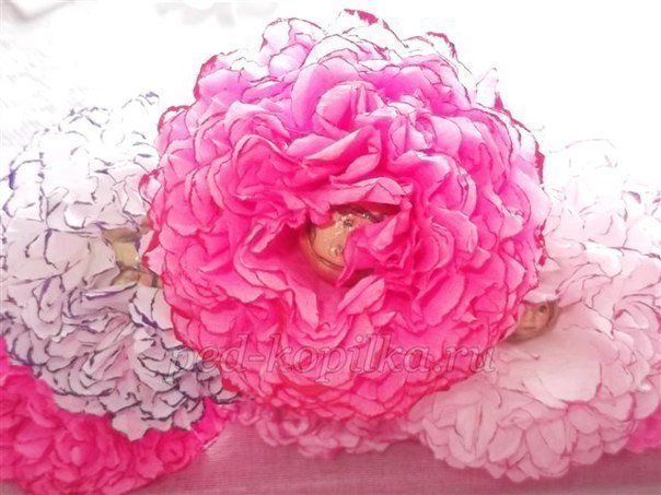 Make an Easy Paper Flower Bouquet to Say…