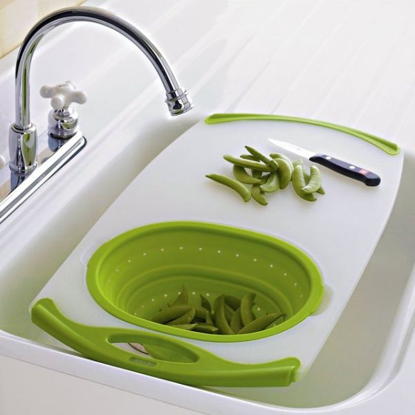 https://www.fabartdiy.com/wp-content/uploads/2015/04/25-Cool-and-Practical-Kitchen-Gadgets-For-Food-Lovers-Over-the-Sink-Cutting-Board.jpg