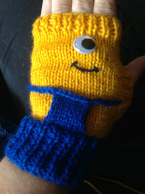 DIY Knit Minion Gloves Free Knitting Pattern